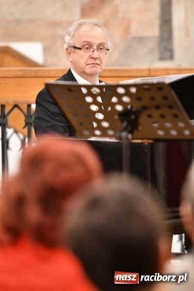 Zdjęcie w galerii na portalu naszraciborz.pl: W krainie melodii. Muzeum koncertem kończy karnawał [FOTO] wiadomości z regionu