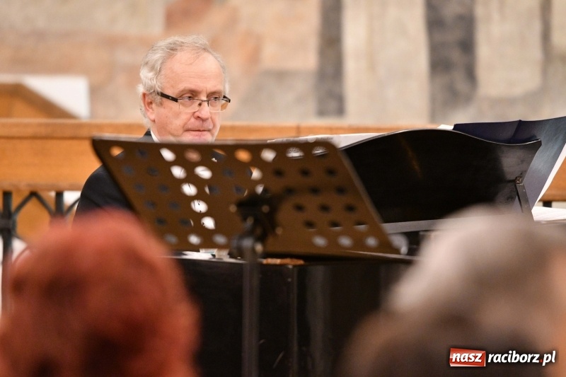 Zdjęcie w galerii na portalu naszraciborz.pl: W krainie melodii. Muzeum koncertem kończy karnawał [FOTO] wiadomości z regionu