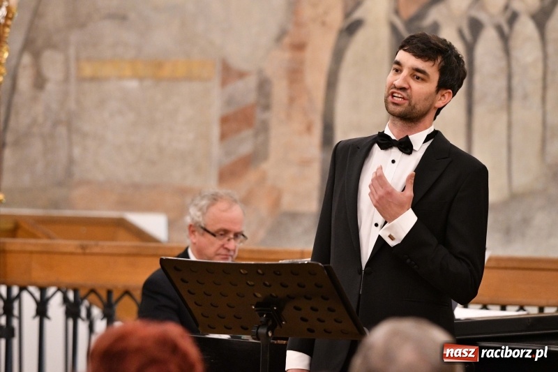 Zdjęcie w galerii na portalu naszraciborz.pl: W krainie melodii. Muzeum koncertem kończy karnawał [FOTO] wiadomości z regionu