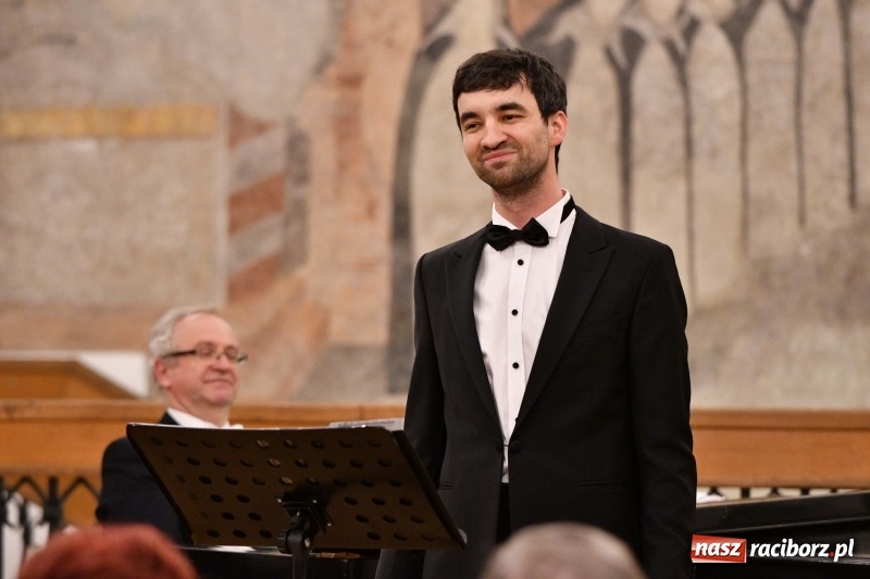 Zdjęcie w galerii na portalu naszraciborz.pl: W krainie melodii. Muzeum koncertem kończy karnawał [FOTO] wiadomości z regionu