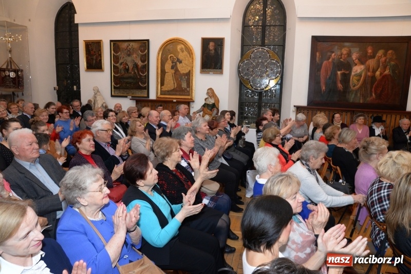 Zdjęcie w galerii na portalu naszraciborz.pl: W krainie melodii. Muzeum koncertem kończy karnawał [FOTO] wiadomości z regionu