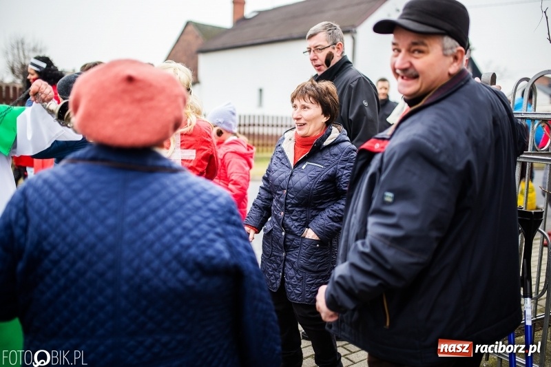 Zdjęcie w galerii na portalu naszraciborz.pl: Młoda para, małpice, misie i kominiarz. Samborowicki tanzbär na koniec karnawału  wiadomości z regionu