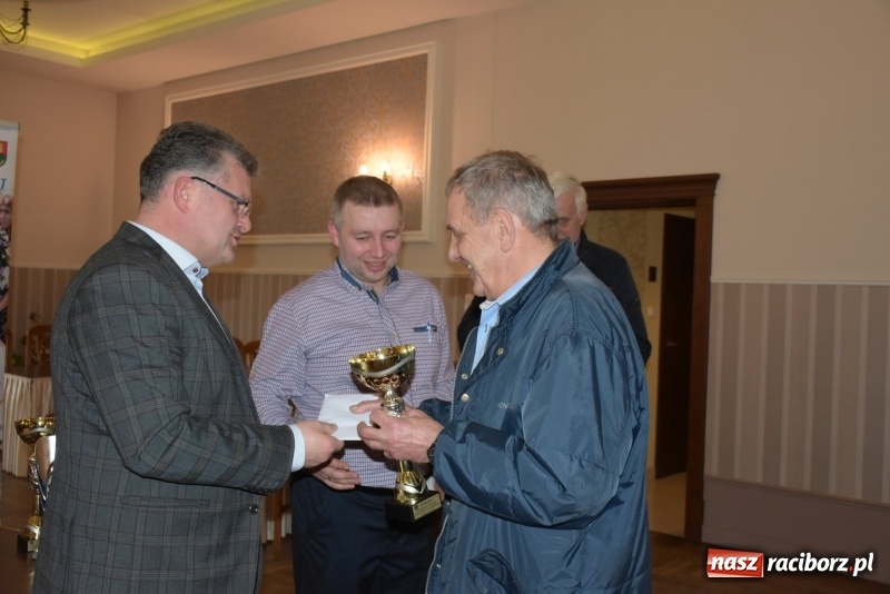 Zdjęcie w galerii na portalu naszraciborz.pl: Turniej Skata o Puchar Wójta Gminy Krzyżanowice wiadomości z regionu
