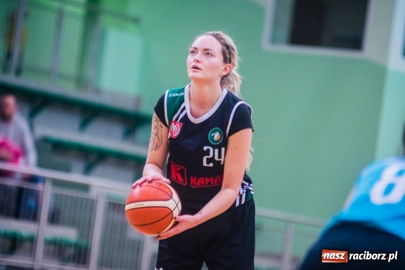 Zdjęcie w galerii na portalu naszraciborz.pl: Do czternastu razy sztuka. Koszykarki RKK AZS Racibórz z pierwszą wygraną w sezonie wiadomości z regionu
