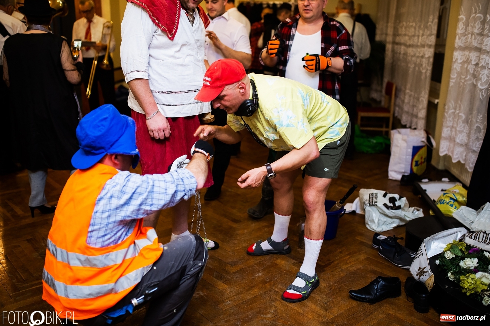 Zdjęcie w galerii na portalu naszraciborz.pl: Krzanowice zapraszają na pogrzeb basa  wiadomości z regionu