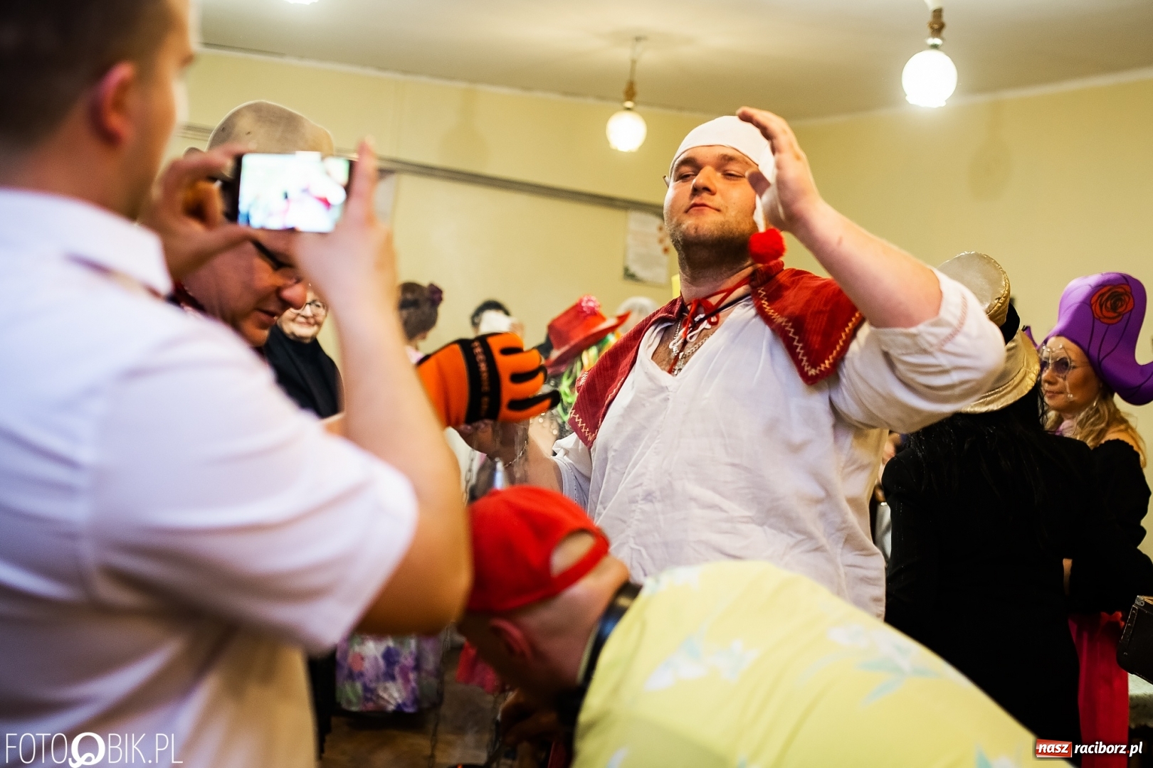 Zdjęcie w galerii na portalu naszraciborz.pl: Krzanowice zapraszają na pogrzeb basa  wiadomości z regionu