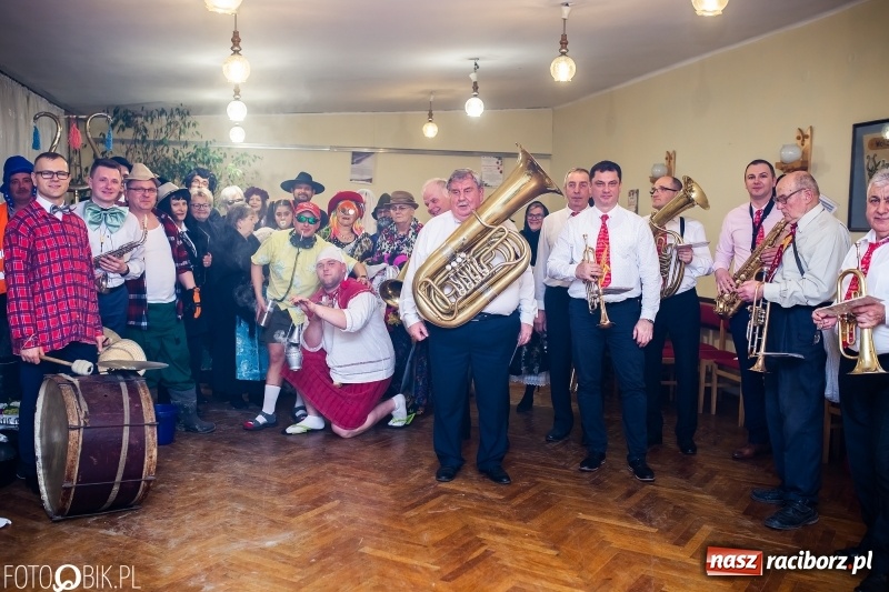 Zdjęcie w galerii na portalu naszraciborz.pl: Krzanowice zapraszają na pogrzeb basa  wiadomości z regionu