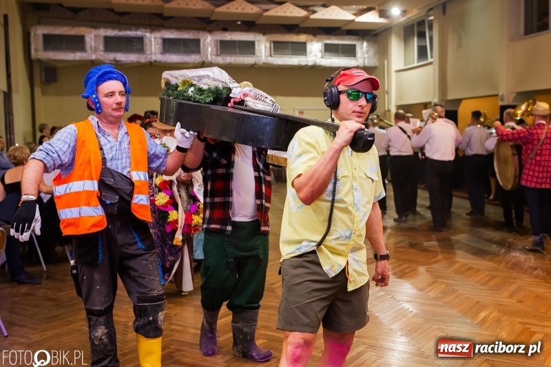 Zdjęcie w galerii na portalu naszraciborz.pl: Krzanowice zapraszają na pogrzeb basa  wiadomości z regionu