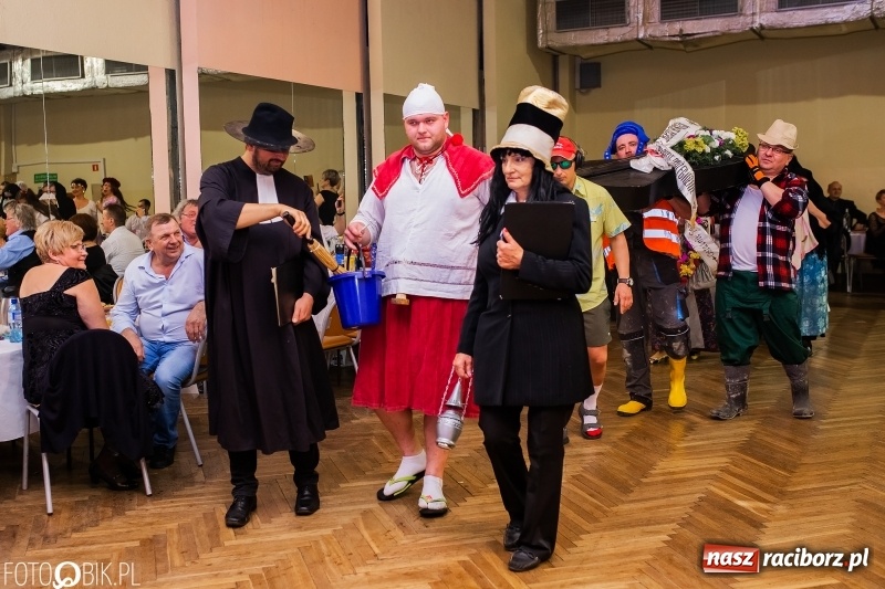 Zdjęcie w galerii na portalu naszraciborz.pl: Krzanowice zapraszają na pogrzeb basa  wiadomości z regionu