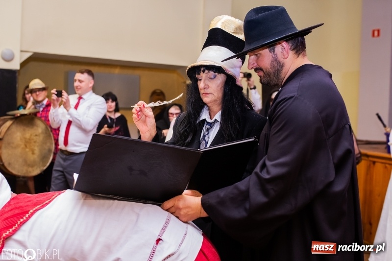 Zdjęcie w galerii na portalu naszraciborz.pl: Krzanowice zapraszają na pogrzeb basa  wiadomości z regionu