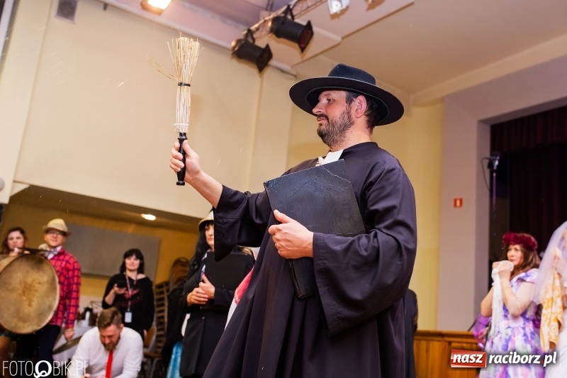 Zdjęcie w galerii na portalu naszraciborz.pl: Krzanowice zapraszają na pogrzeb basa  wiadomości z regionu