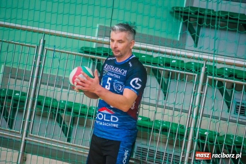 Zdjęcie w galerii na portalu naszraciborz.pl: Niedzielne emocje w Raciborskiej Lidze Piłki Siatkowej wiadomości z regionu