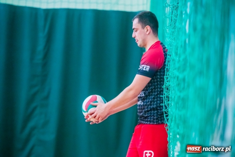 Zdjęcie w galerii na portalu naszraciborz.pl: Niedzielne emocje w Raciborskiej Lidze Piłki Siatkowej wiadomości z regionu