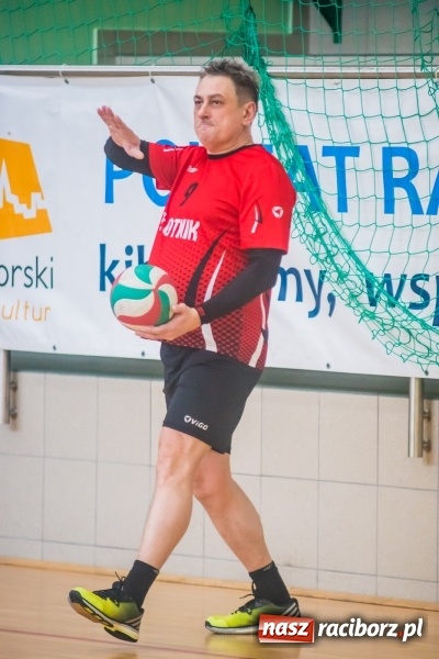 Zdjęcie w galerii na portalu naszraciborz.pl: Niedzielne emocje w Raciborskiej Lidze Piłki Siatkowej wiadomości z regionu