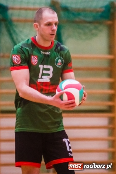 Zdjęcie w galerii na portalu naszraciborz.pl: Pięciosetowy maraton Rafako z Gwiazdą wiadomości z regionu