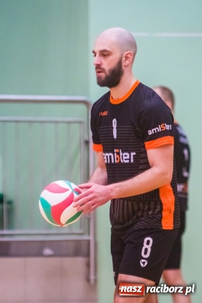 Zdjęcie w galerii na portalu naszraciborz.pl: Pięciosetowy maraton Rafako z Gwiazdą wiadomości z regionu