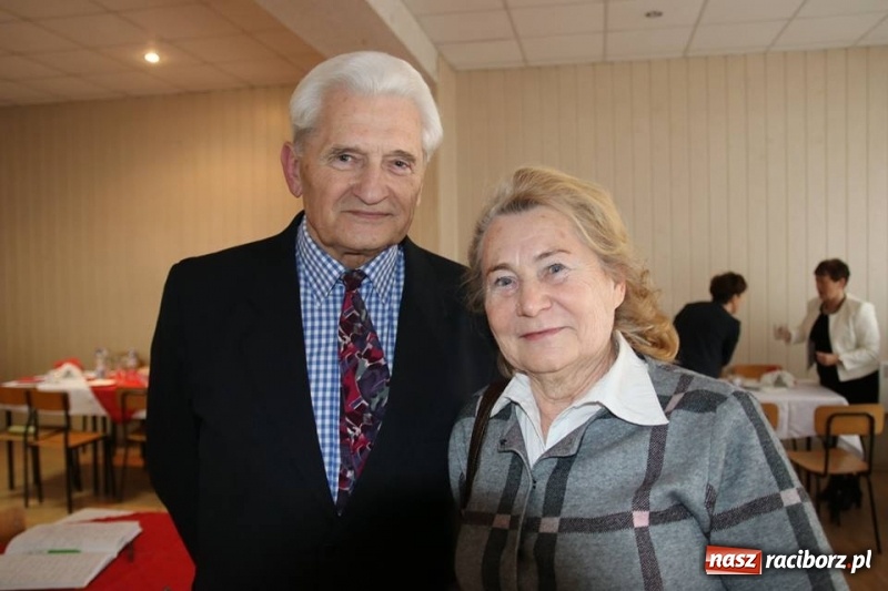 Zdjęcie w galerii na portalu naszraciborz.pl: W Babicach koło Głubczyc uczczono pamięć ofiar mordu w Hucie Pieniackiej wiadomości z regionu