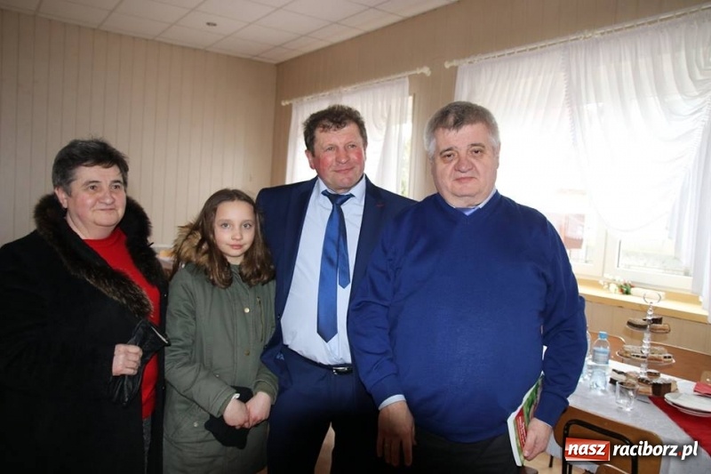 Zdjęcie w galerii na portalu naszraciborz.pl: W Babicach koło Głubczyc uczczono pamięć ofiar mordu w Hucie Pieniackiej wiadomości z regionu