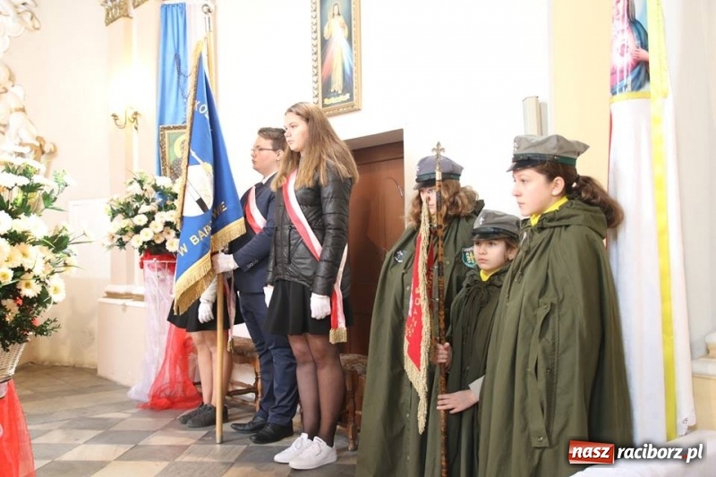 Zdjęcie w galerii na portalu naszraciborz.pl: W Babicach koło Głubczyc uczczono pamięć ofiar mordu w Hucie Pieniackiej wiadomości z regionu