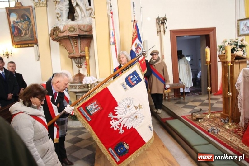 Zdjęcie w galerii na portalu naszraciborz.pl: W Babicach koło Głubczyc uczczono pamięć ofiar mordu w Hucie Pieniackiej wiadomości z regionu