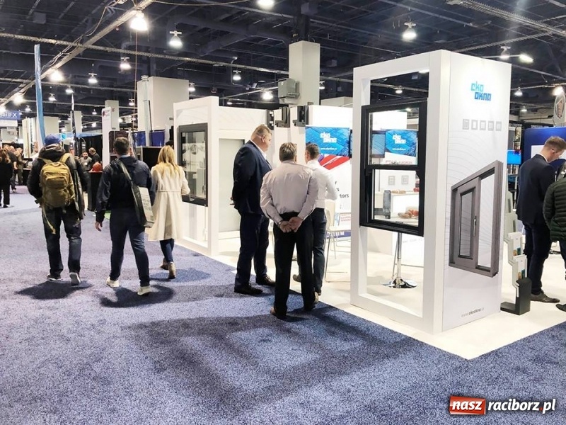 Zdjęcie w galerii na portalu naszraciborz.pl: Z Kornic do Poznania i Las Vegas. Eko-Okna na targach  wiadomości z regionu