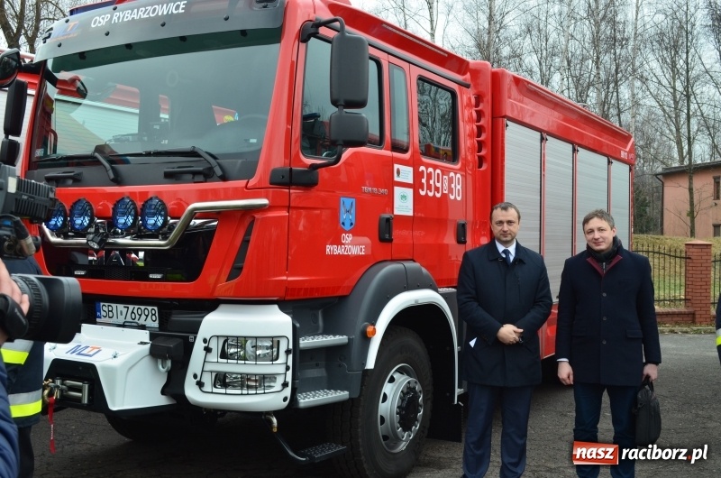 Zdjęcie w galerii na portalu naszraciborz.pl: Druhowie z OSP Brzezie na naradzie rocznej śląskiej straży pożarnej  wiadomości z regionu