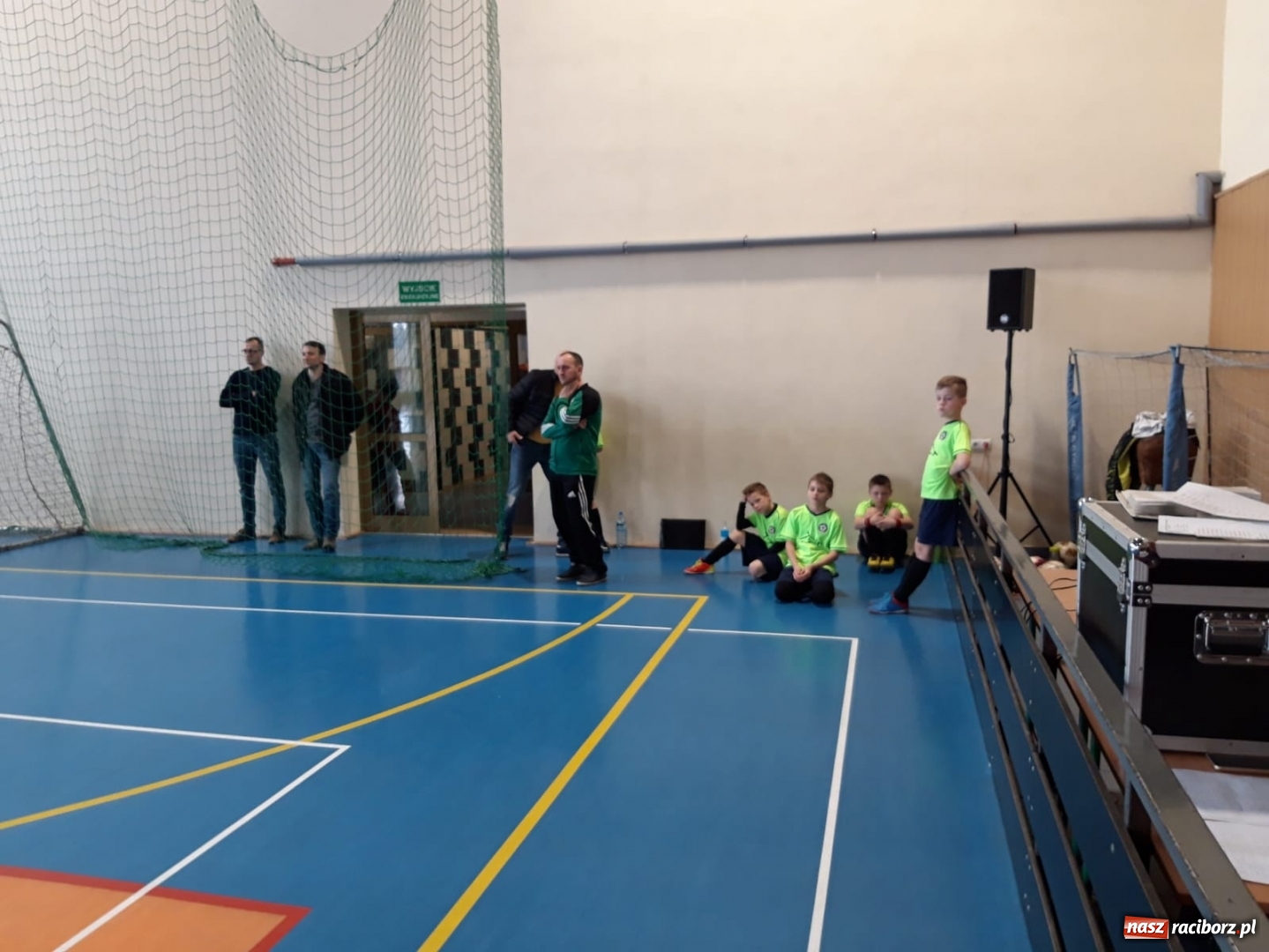 Zdjęcie w galerii na portalu naszraciborz.pl: Młodzi piłkarze LKS Tworków na turnieju charytatywnym w Świerklanach wiadomości z regionu