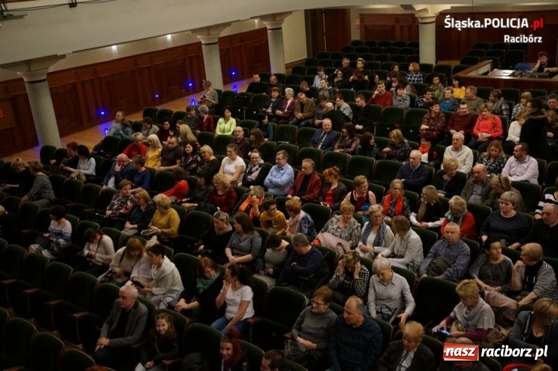 Zdjęcie w galerii na portalu naszraciborz.pl: Seminarium dotyczące bezpieczeństwa w ruchu drogowym w RCK wiadomości z regionu