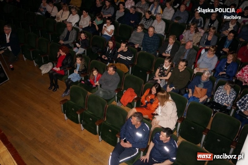 Zdjęcie w galerii na portalu naszraciborz.pl: Seminarium dotyczące bezpieczeństwa w ruchu drogowym w RCK wiadomości z regionu