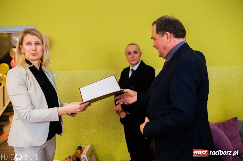 Zdjęcie w galerii na portalu naszraciborz.pl: Kierujcie się sercem i rozumem. W Cyprzanowie otwarto Placówkę Opiekuńczo-Wychowawczą wiadomości z regionu