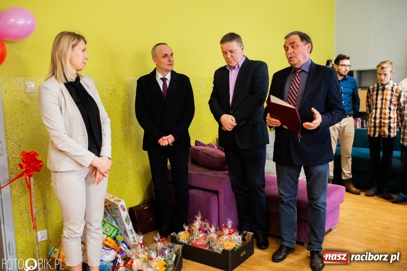 Zdjęcie w galerii na portalu naszraciborz.pl: Kierujcie się sercem i rozumem. W Cyprzanowie otwarto Placówkę Opiekuńczo-Wychowawczą wiadomości z regionu