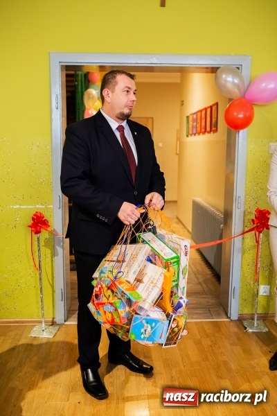 Zdjęcie w galerii na portalu naszraciborz.pl: Kierujcie się sercem i rozumem. W Cyprzanowie otwarto Placówkę Opiekuńczo-Wychowawczą wiadomości z regionu