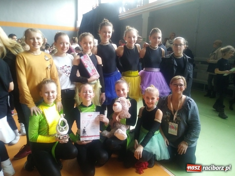 Zdjęcie w galerii na portalu naszraciborz.pl: Udany start Stowarzyszenia Źródło w ogólnopolskim konkursie tanecznym wiadomości z regionu