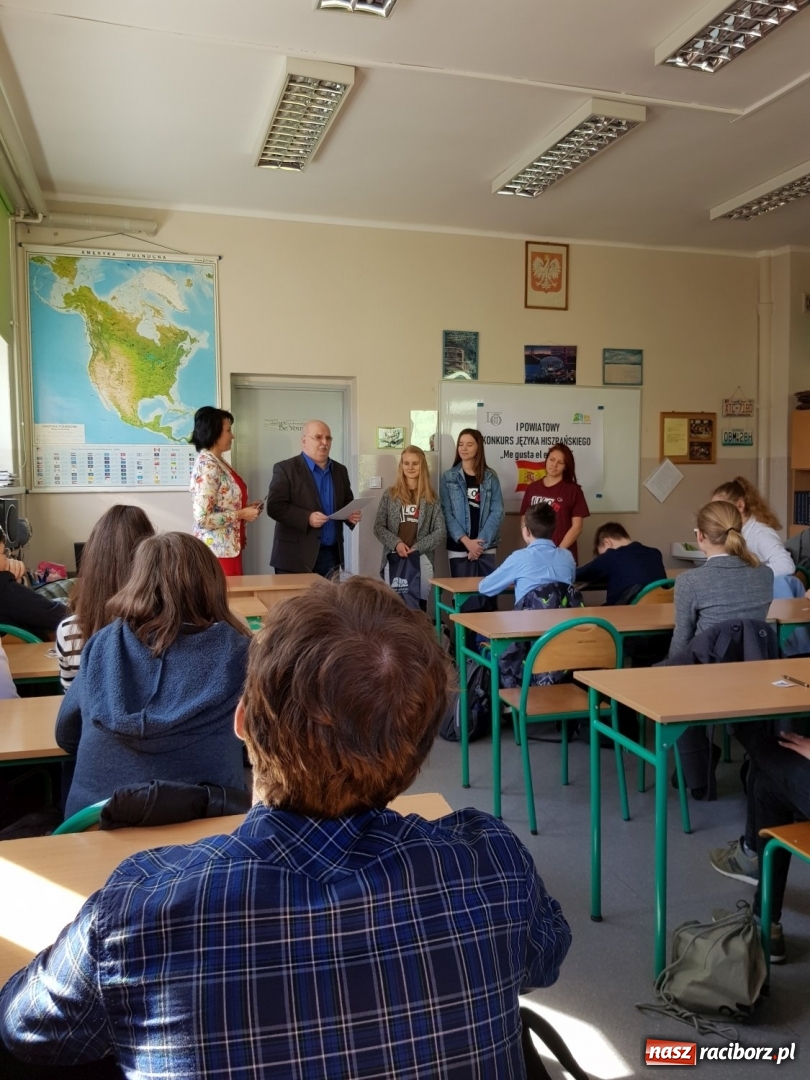 Zdjęcie w galerii na portalu naszraciborz.pl: Lubię hiszpański. Konkurs w II LO  wiadomości z regionu