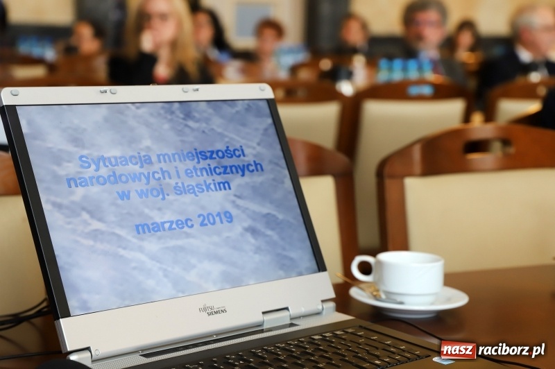 Zdjęcie w galerii na portalu naszraciborz.pl: 35 tysięcy Niemców w regionie. W Katowicach dyskutują o mniejszościach wiadomości z regionu