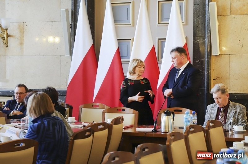 Zdjęcie w galerii na portalu naszraciborz.pl: 35 tysięcy Niemców w regionie. W Katowicach dyskutują o mniejszościach wiadomości z regionu