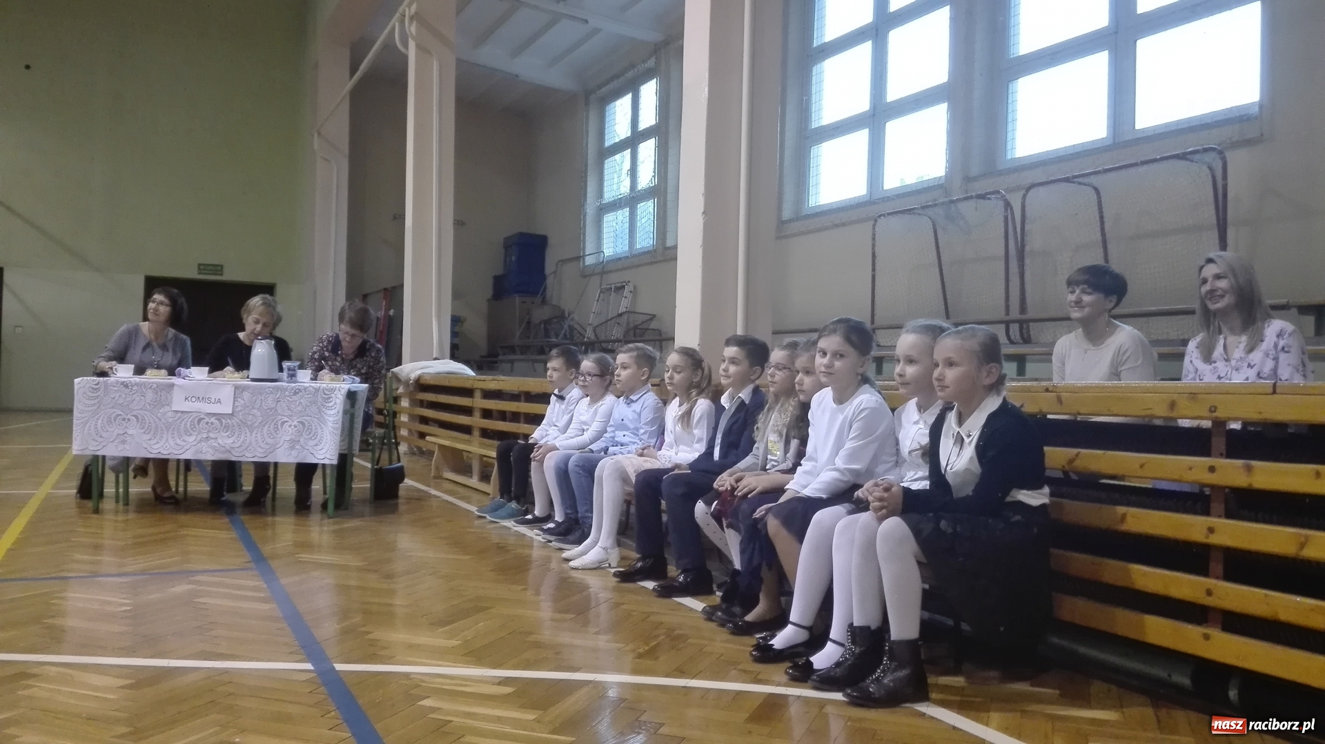 Zdjęcie w galerii na portalu naszraciborz.pl: W Tworkowie pięknie recytowali  wiadomości z regionu