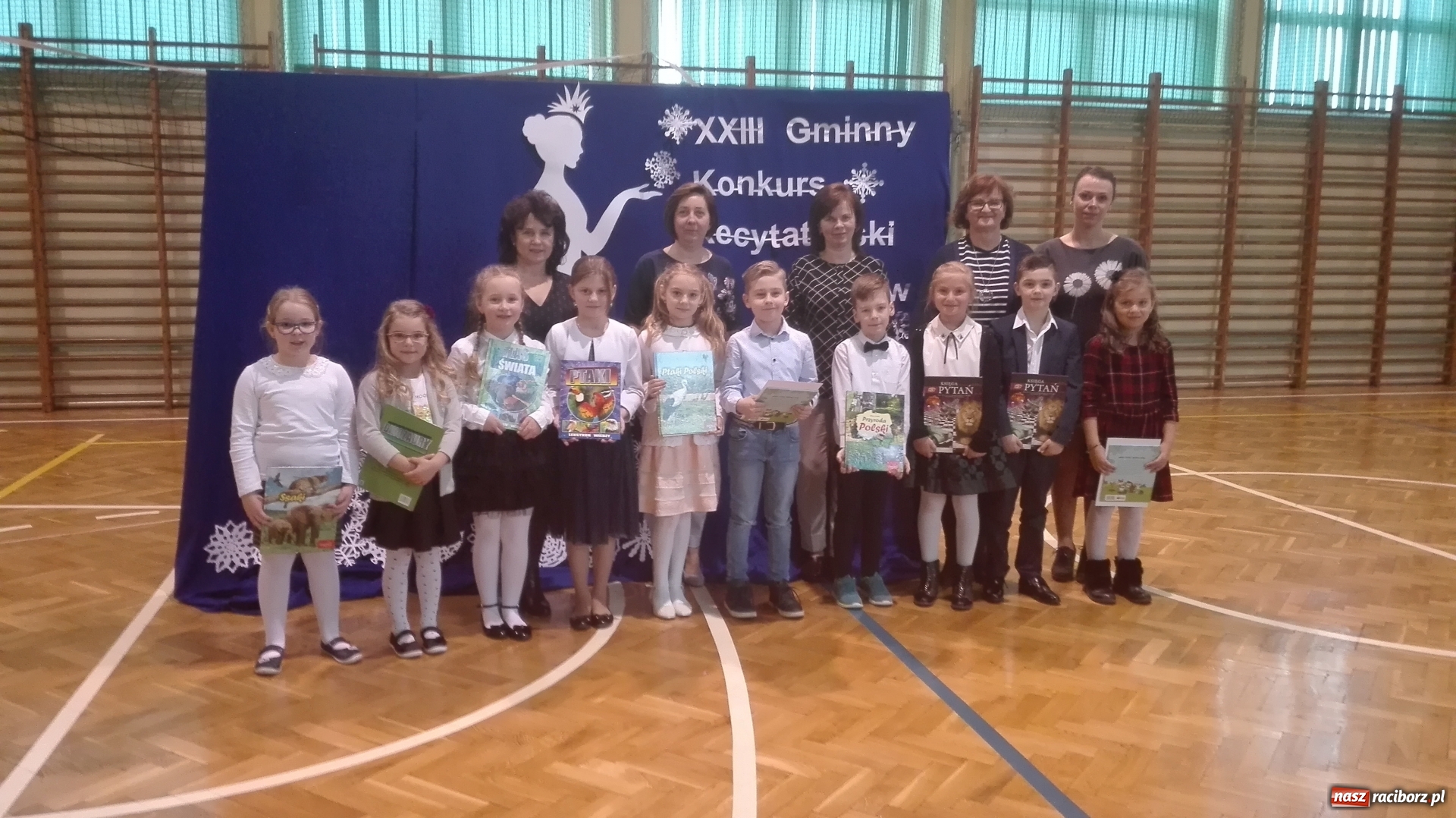 Zdjęcie w galerii na portalu naszraciborz.pl: W Tworkowie pięknie recytowali  wiadomości z regionu