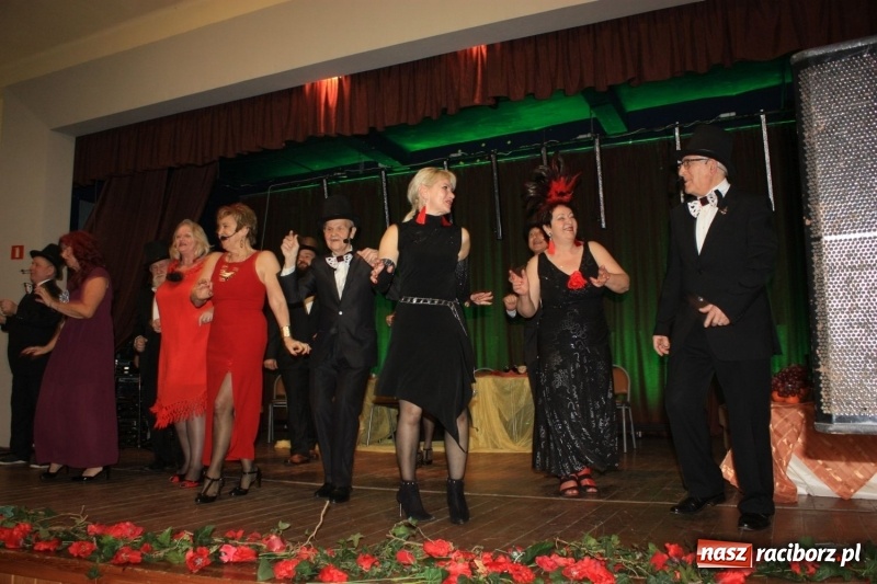 Zdjęcie w galerii na portalu naszraciborz.pl: Teatr Senioralne Forte na Dzień Kobiet w Krzanowicach wiadomości z regionu