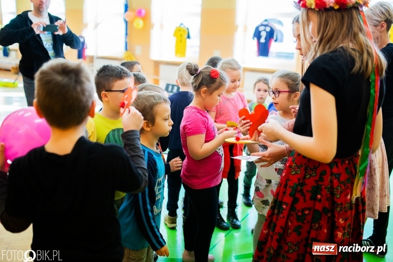 Zdjęcie w galerii na portalu naszraciborz.pl: Dzień Otwarty w Szkole Podstawowej nr 13 wiadomości z regionu