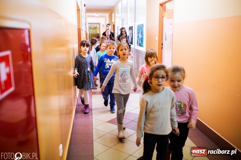 Zdjęcie w galerii na portalu naszraciborz.pl: Dzień Otwarty w Szkole Podstawowej nr 13 wiadomości z regionu