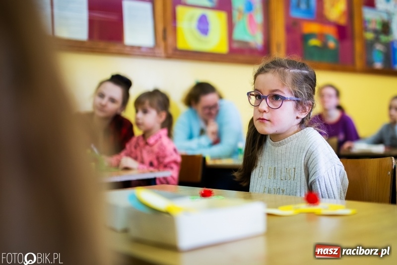 Zdjęcie w galerii na portalu naszraciborz.pl: Dzień Otwarty w Szkole Podstawowej nr 13 wiadomości z regionu