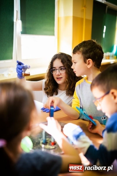 Zdjęcie w galerii na portalu naszraciborz.pl: Dzień Otwarty w Szkole Podstawowej nr 13 wiadomości z regionu