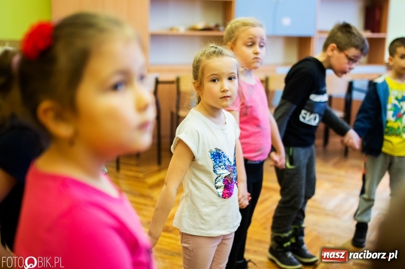 Zdjęcie w galerii na portalu naszraciborz.pl: Dzień Otwarty w Szkole Podstawowej nr 13 wiadomości z regionu