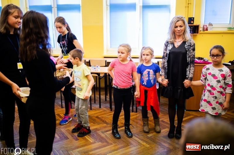 Zdjęcie w galerii na portalu naszraciborz.pl: Dzień Otwarty w Szkole Podstawowej nr 13 wiadomości z regionu