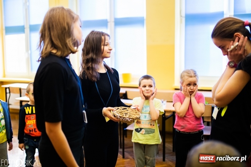 Zdjęcie w galerii na portalu naszraciborz.pl: Dzień Otwarty w Szkole Podstawowej nr 13 wiadomości z regionu