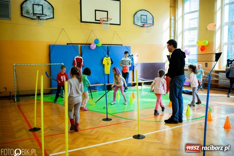 Zdjęcie w galerii na portalu naszraciborz.pl: Dzień Otwarty w Szkole Podstawowej nr 13 wiadomości z regionu