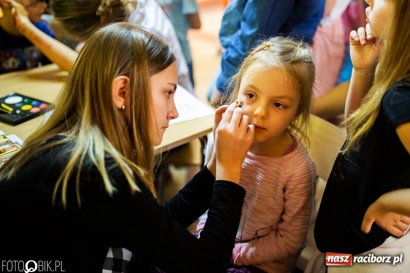 Zdjęcie w galerii na portalu naszraciborz.pl: Dzień Otwarty w Szkole Podstawowej nr 13 wiadomości z regionu