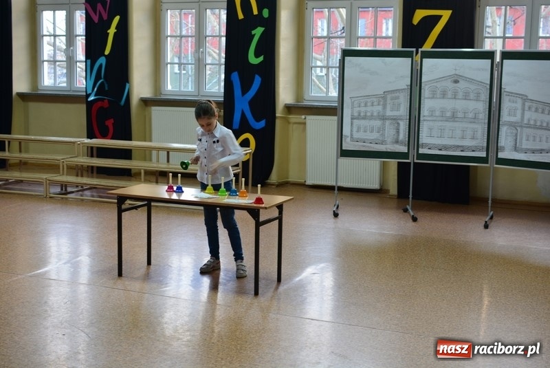 Zdjęcie w galerii na portalu naszraciborz.pl: Raciborska Czwórka tanecznie witała przyszłych pierwszoklasistów wiadomości z regionu