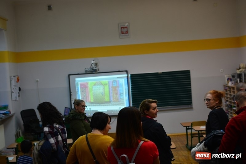 Zdjęcie w galerii na portalu naszraciborz.pl: Raciborska Czwórka tanecznie witała przyszłych pierwszoklasistów wiadomości z regionu